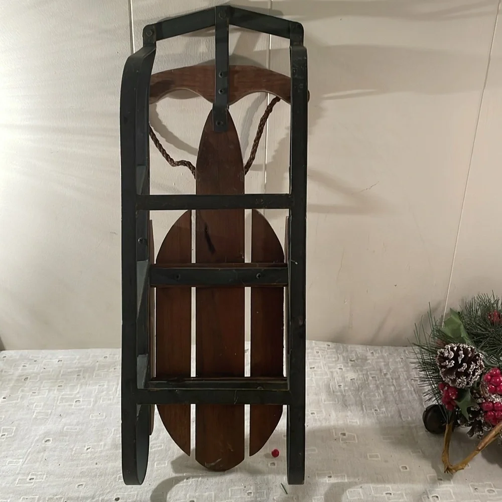 Vintage Wooden Green Painted Metal Quality Sled - Picture 4 of 9